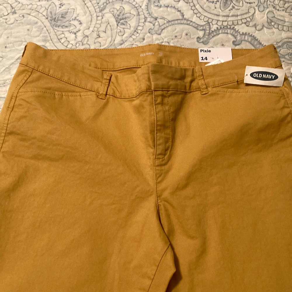 NWT Old Navy Midrise Pixie Ankle Pants Gold Sz 14